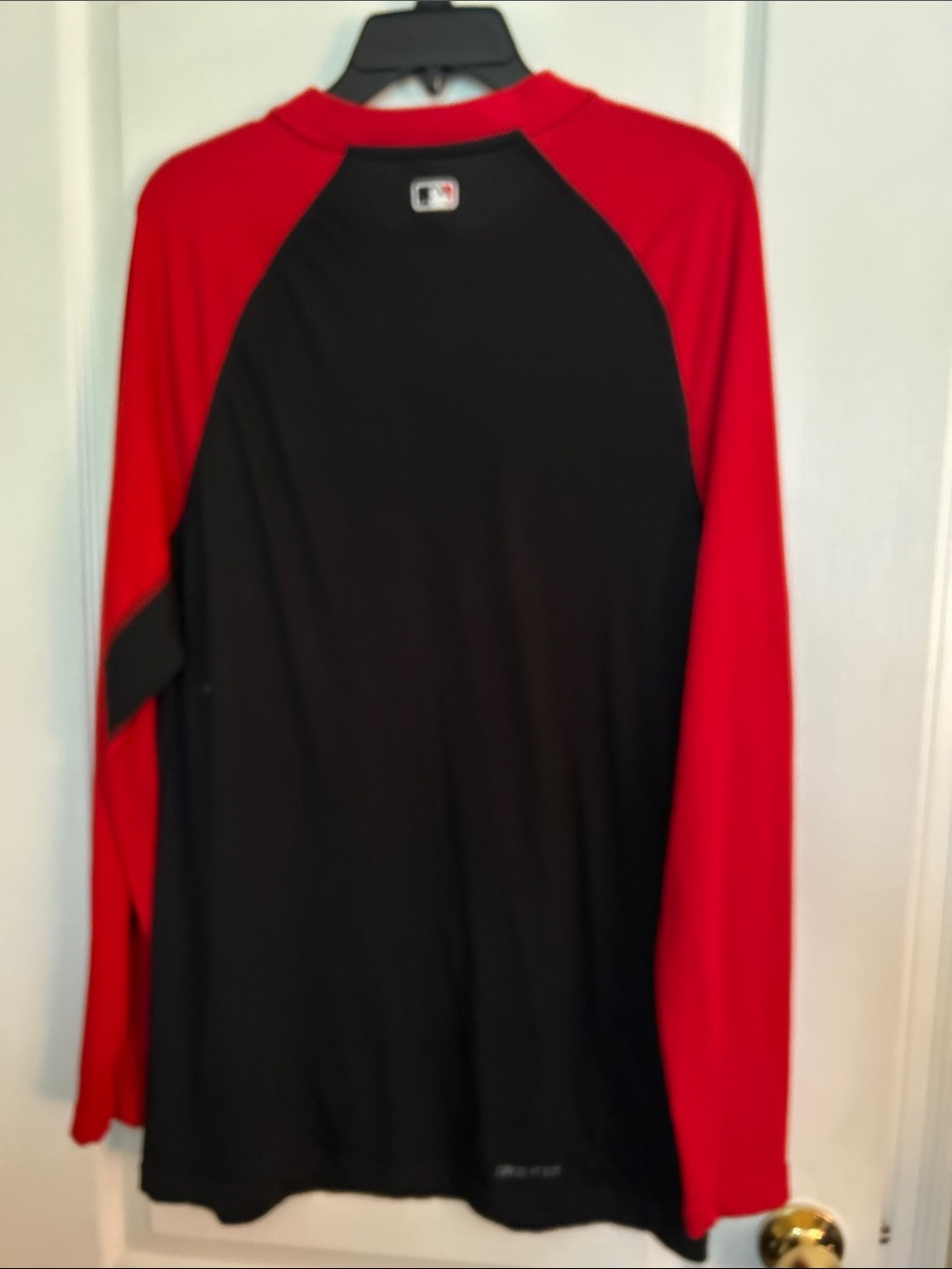 Nike Black and Red Cincinnati Reds Long-Sleeve Raglan Shirt - Picture 2 of 4
